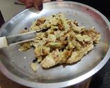 गावाकडचे हिरव्या वांग्याचे स्वादिष्ट भरीत (Hirvya Vangyache Bharit Recipe In Marathi) रेसिपी स्टेप 3 फोटो 
