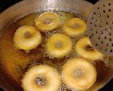 A picture of step 5 of Sambhar wada.
