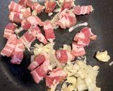 Une image de l'étape 1 de Pâtes, lard, chanterelles.