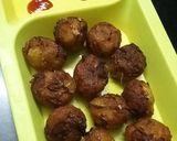 A picture of step 3 of Rice cabbage pkoda.