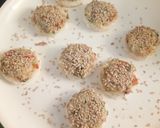 A picture of step 5 of Baked Golden Coin.
