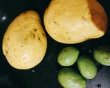A picture of step 1 of Mango juice.