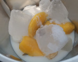 Foto del paso 1 de la receta: Batido mango y plátano