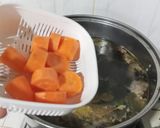 Foto langkah ke 2 dari resep Sop Iga Sapi.