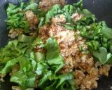 Foto langkah ke 7 dari resep Nasi goreng sayur extra pedas.