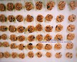 Foto langkah ke 7 dari resep Crunchy Oatmeal Raisin Cookies.