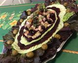 Une image de l'étape 13 de Salade composée laitue, concombre, betteraves et olives.