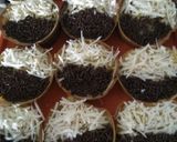 Foto langkah ke 7 dari resep Marminis (martabak mini manis) lembut banget.