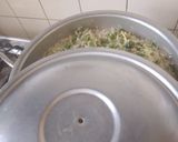 A picture of step 20 of Green Singaporiean Rice.
