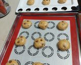 Foto del paso 5 de la receta: Galletas de plátano con chispas de chocolate