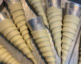 Foto langkah ke 4 dari resep Custard Cream Horn Pastry / Kue Cum Cum.