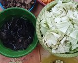 Foto langkah ke 1 dari resep Cap Jay rempelo ati jamur kuping.
