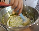 Hình bước làm 5 của món Matcha roll cake