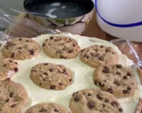 Foto del paso 6 de la receta: Pastel De Nieve de Vainilla con Galletas Chispas de Chocolate