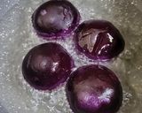 Foto langkah ke 4 dari resep Bola Ubi Isi Keju.