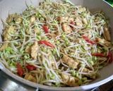 Foto langkah ke 4 dari resep Oseng tempe kecambah.