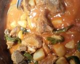 Foto del paso 7 de la receta: Costillas de cerdo con papas y rajas en jitomate. 😊