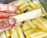 A picture of step 1 of Pizza fries.