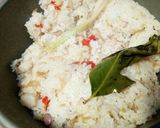 Foto langkah ke 2 dari resep Nasi bakar tongkol pedas kemangi #selasabisa.