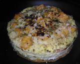 A picture of step 2 of Egg pizza.