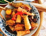 Hình bước làm 1 của món Thịt gà kho măng tươi. Canh bí nấu hạt sen giò heo