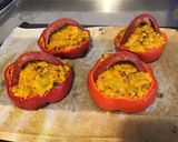 Une image de l'étape 8 de Petits paniers de poivrons farcis aux navets jaunes tomates parmesan et saucisses américaines.