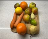A picture of step 1 of Daily detox juice.