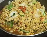 Foto langkah ke 2 dari resep Mie Tek tek Timun.