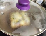 A picture of step 5 of Cheesy Bread Pizza.