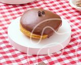 Foto langkah ke 3 dari resep Pumpkin Chocolate Cream Doughnut.