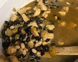 A picture of step 5 of White Chicken Chili.