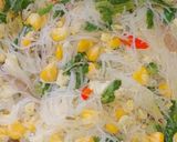 Foto langkah ke 4 dari resep Bihun Goreng Kampung.