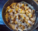 Foto del paso 2 de la receta: Torta con manzana roja y pepitas de chocolate
