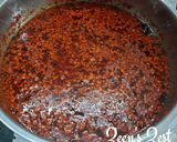 A picture of step 4 of Fresh Red Chilli Oil.
