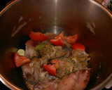 Foto del paso 4 de la receta: Manitas de cerdo en salsa tradicional