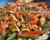 Foto del paso 6 de la receta: 🇲🇽 Fajitas de pollo