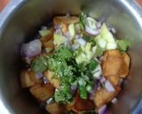 স্ট্রীট স্টাইল আলু চাট(Street style aloo chaat recipe in Bengali) রেসিপি ধাপ - 4 ছবি