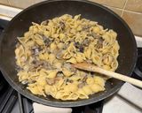 Foto del passaggio 6 della ricetta Conchiglie ai Funghi Misti