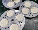A picture of step 4 of Idli With Tomato Coconut Chutney.