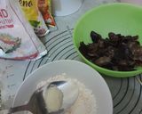 Foto langkah ke 2 dari resep Keripik Jamur Kuping.
