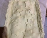 A picture of step 5 of Chicken, leek and mushroom pie.