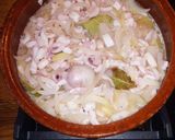 Foto del paso 4 de la receta: Calamar con cebolla (pica-pica)