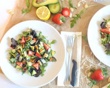 Foto del paso 5 de la receta: Ensalada de fresas con vinagreta de amapola
