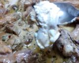 Foto del paso 5 de la receta: Pollo al wok con romero, puerros y mostaza
