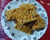 A picture of step 6 of Peanut chikki.