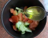 صورة لخطوة 4 من وصفة طبق صحي متكمل مكون من سردين 🐟 أرز 🍚 و خضار 🥒 🍅