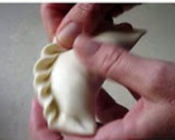 Foto del paso 4 de la receta: Empanada de jamón y queso, hojaldre