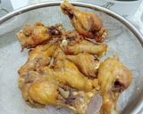 รูปขั้นตอนการทำที่ 3 ของ ปีกไก่ทอดเกลือ