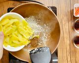 รูปขั้นตอนการทำที่ 3 ของ ผัดเกี้ยมฉ่ายกระเพาะหมู By แม่บ้าน