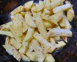 A picture of step 4 of Potatoes fries.